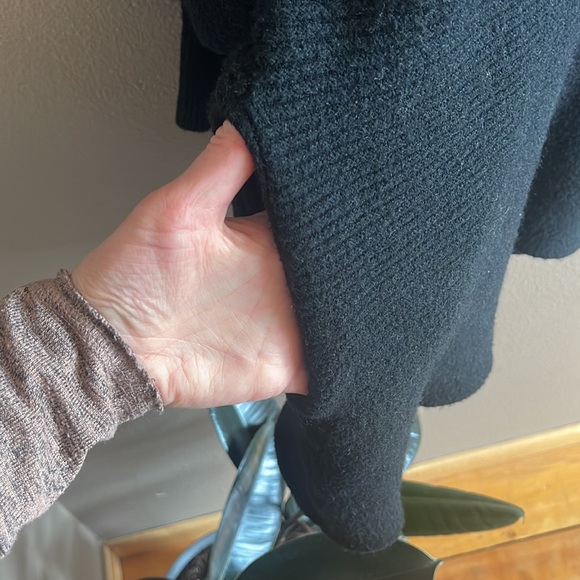 Love Stitch Sweater Dress with pockets - Picture 3 of 6